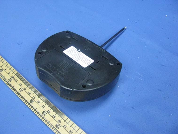 Toy-R/C Monster Spin Car - FCC ID R6UMC4016-T27M - Guangdong Yinrun Industry Co., Ltd. (3)