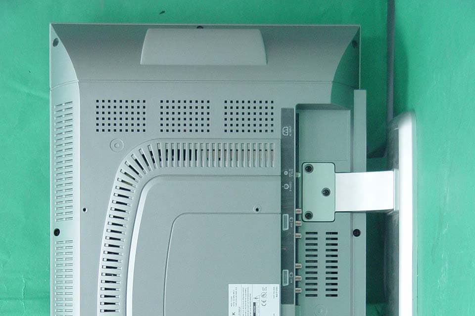 23" LCD TV/MONITOR - FCC ID R7DLC-23IU20 - IND Tek Co., Ltd (2)