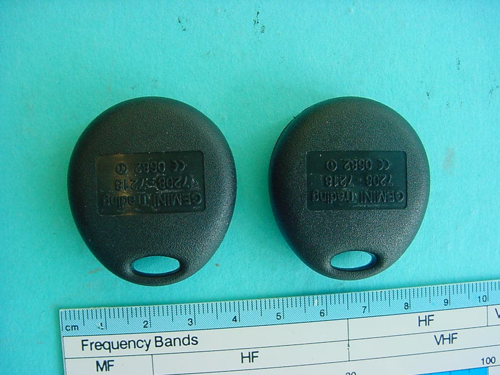 Remote Control Transmitter - FCC ID R7K72018PI1 - Gemini Trading s.r.l. (1)
