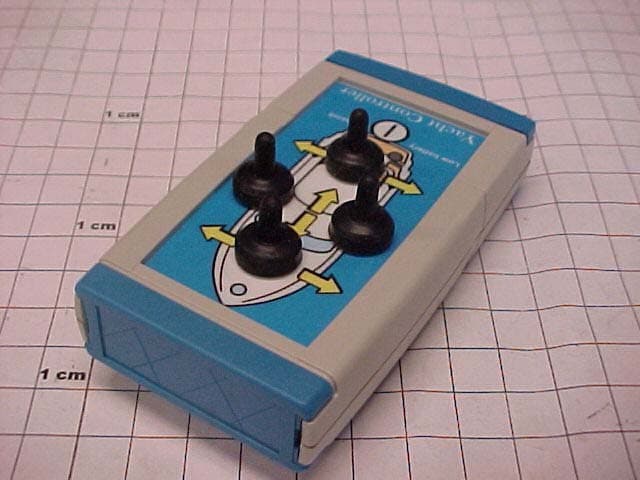 YACHT CONTROLLER - FCC ID R86TX001YACHTCONT - MICRODEVICE Srl (4)