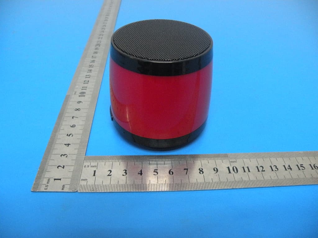 Bluetooth Speaker - FCC ID R8H-BTS-03 - Shenzhen XinHuaMei Electronics Limited Company (3)