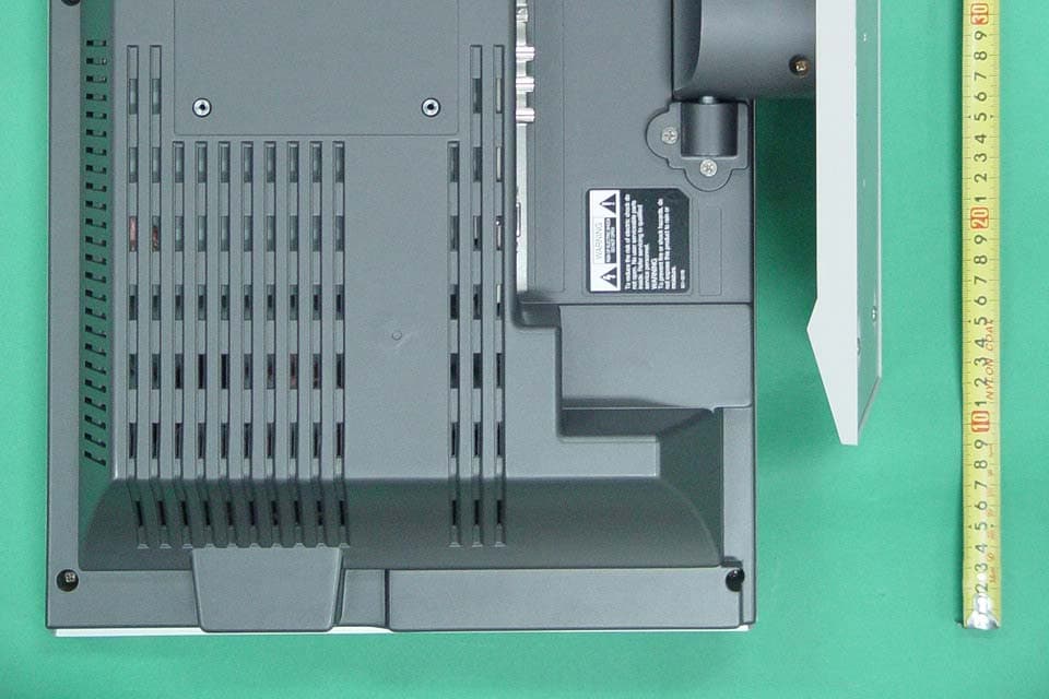 19" LCD TV/MOINTOR - FCC ID R8ILT-19LMF - D. Boss Co., Ltd