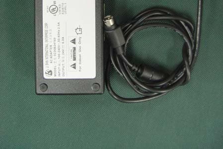 27" LCD TV / MONITOR - FCC ID R8ILT-27KMF - D. Boss Co., Ltd