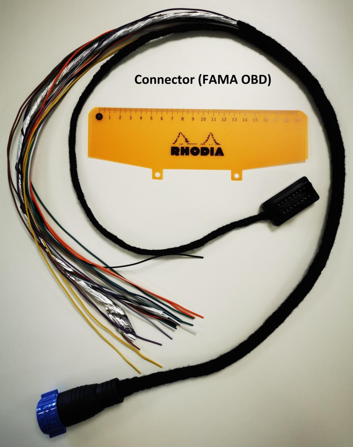 GPS TRACKER - FCC ID R8T-FAMA-OBDLITE - ADVEEZ