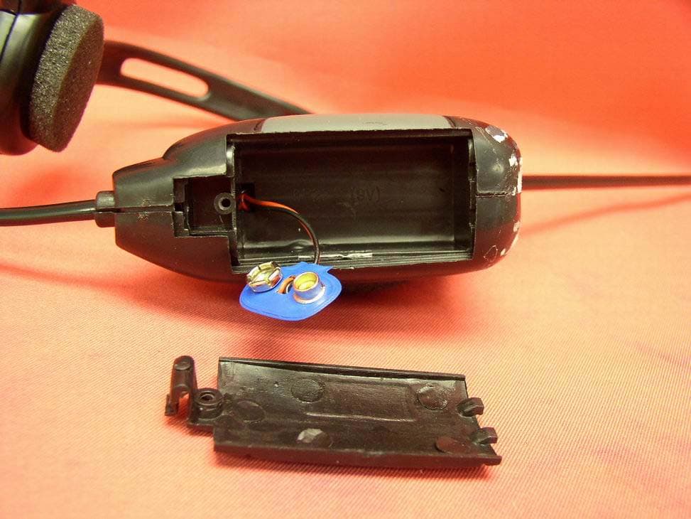 Walkie Talkie - FCC ID R9722349 - G T Plus Limited (3)