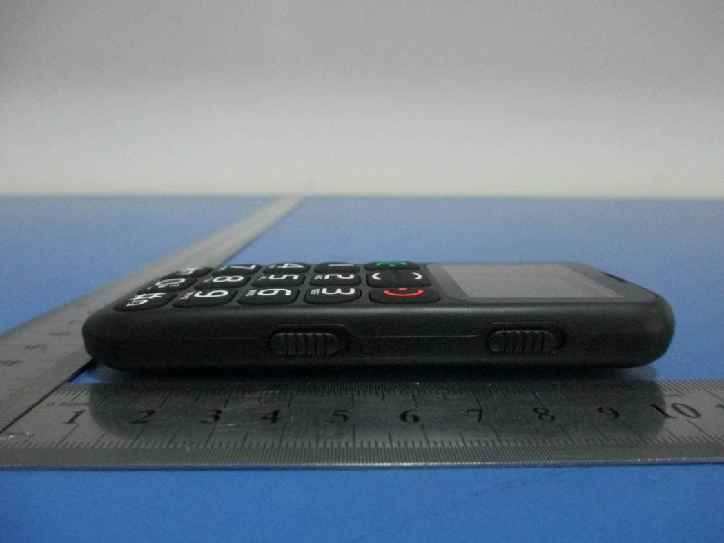 GSM Mobile Phone - FCC ID R9DS210 - Smalt Technology Co.,Ltd (4)