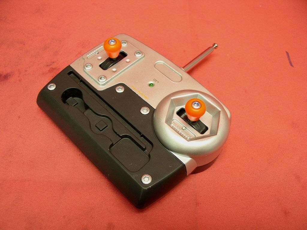 RC Car - FCC ID R9P86B947000500 - Meccano (Hong Kong) Limited (2)