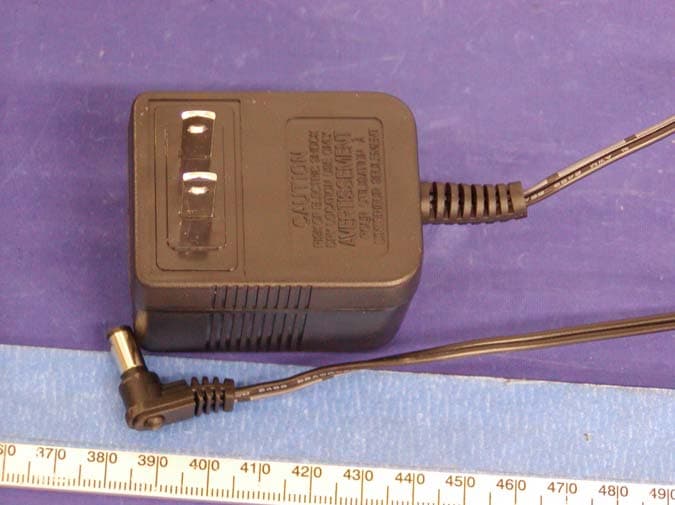 900 MHz Analog Cordless Phone - Base - FCC ID R9WTC-STC590-595 - Qiaoxing Telecom Industry Co., Ltd. (2)