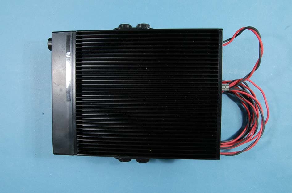 VHF AM Transceiver - FCC ID RA9TR-810 - Jotron AS (2)