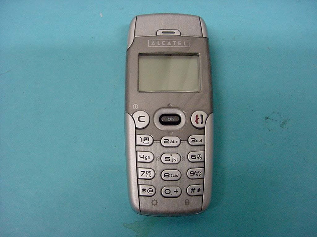 GSM 850/1900 Mobile Phone - FCC ID RAD002 - TCT Mobile Limited (2)