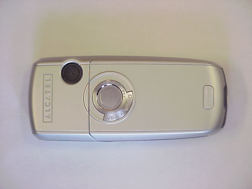 GSM 900/1800/1900 MHz Mobile Phone - FCC ID RAD004 - TCT Mobile Limited