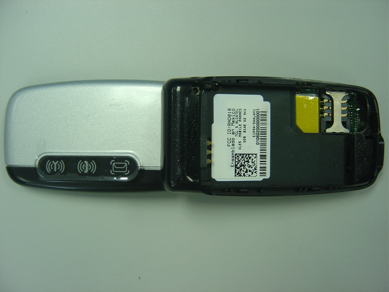 Mobile phone - FCC ID RAD018 - TCT Mobile Limited (3)