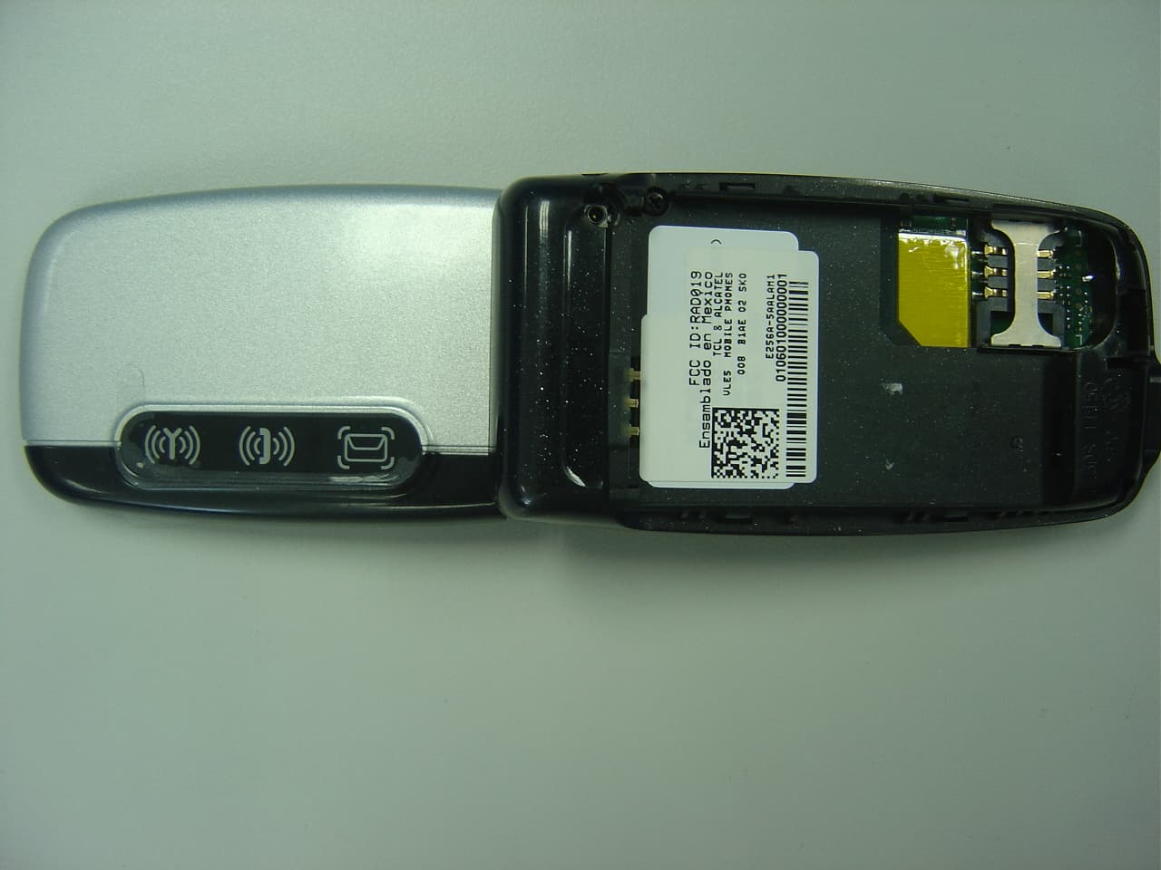Mobile phone - FCC ID RAD019 - TCT Mobile Limited