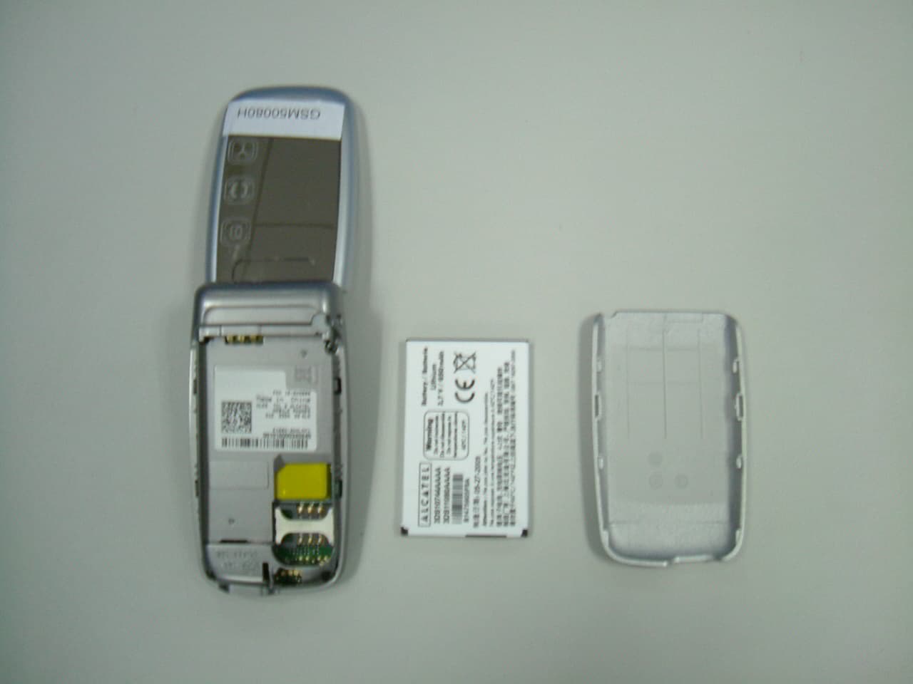 Mobile phone - FCC ID RAD022 - TCT Mobile Limited (4)