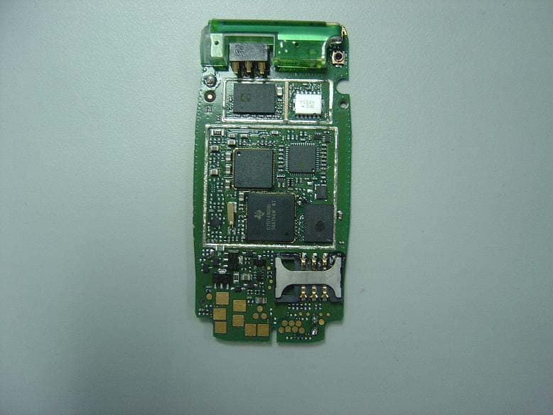GSM 850&GSM1900MHz MOBILE PHONE - FCC ID RAD023 - TCT Mobile Limited (2)