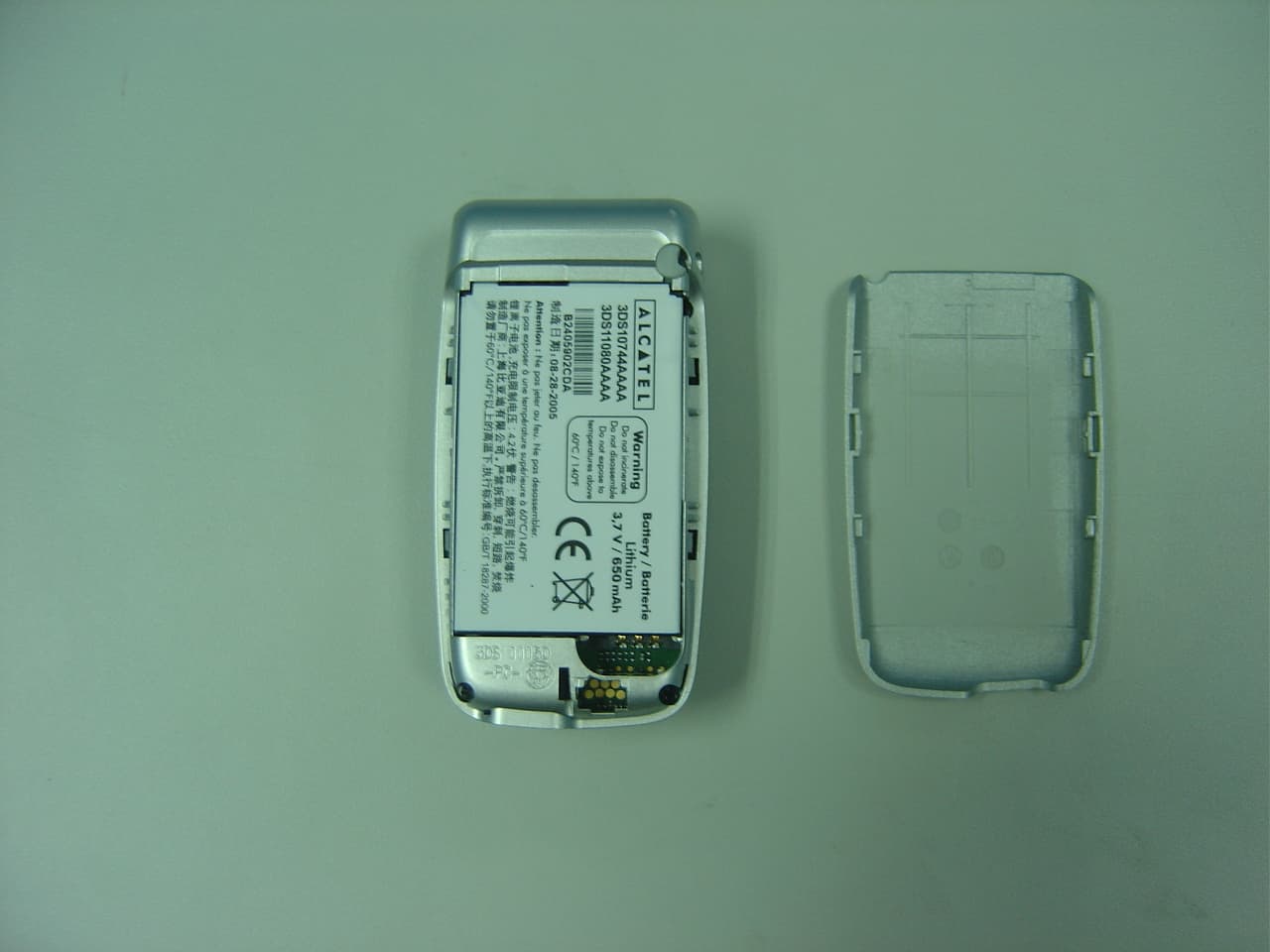 Mobile phone - FCC ID RAD024 - TCT Mobile Limited (2)