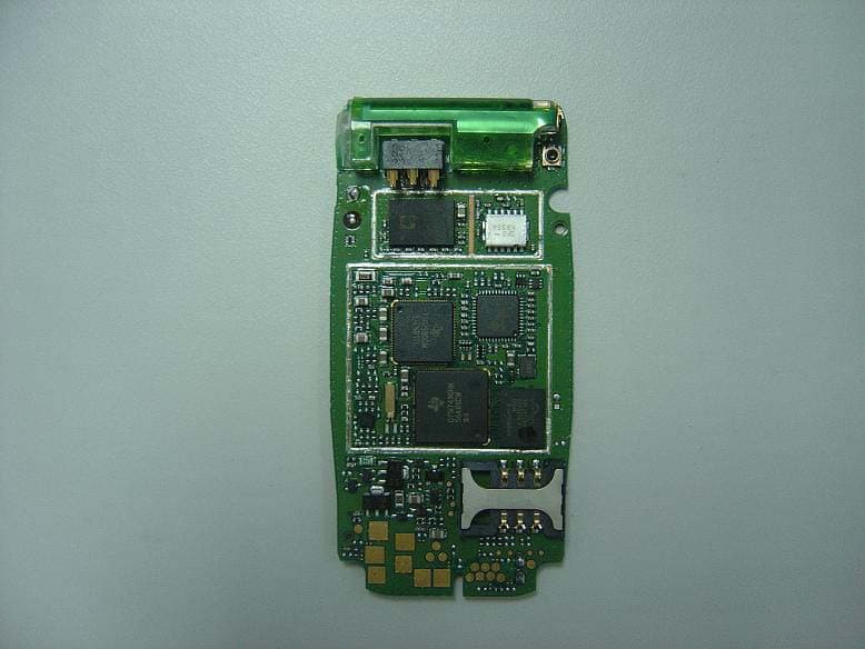 GSM 850&GSM1900MHz MOBILE PHONE - FCC ID RAD025 - TCT Mobile Limited