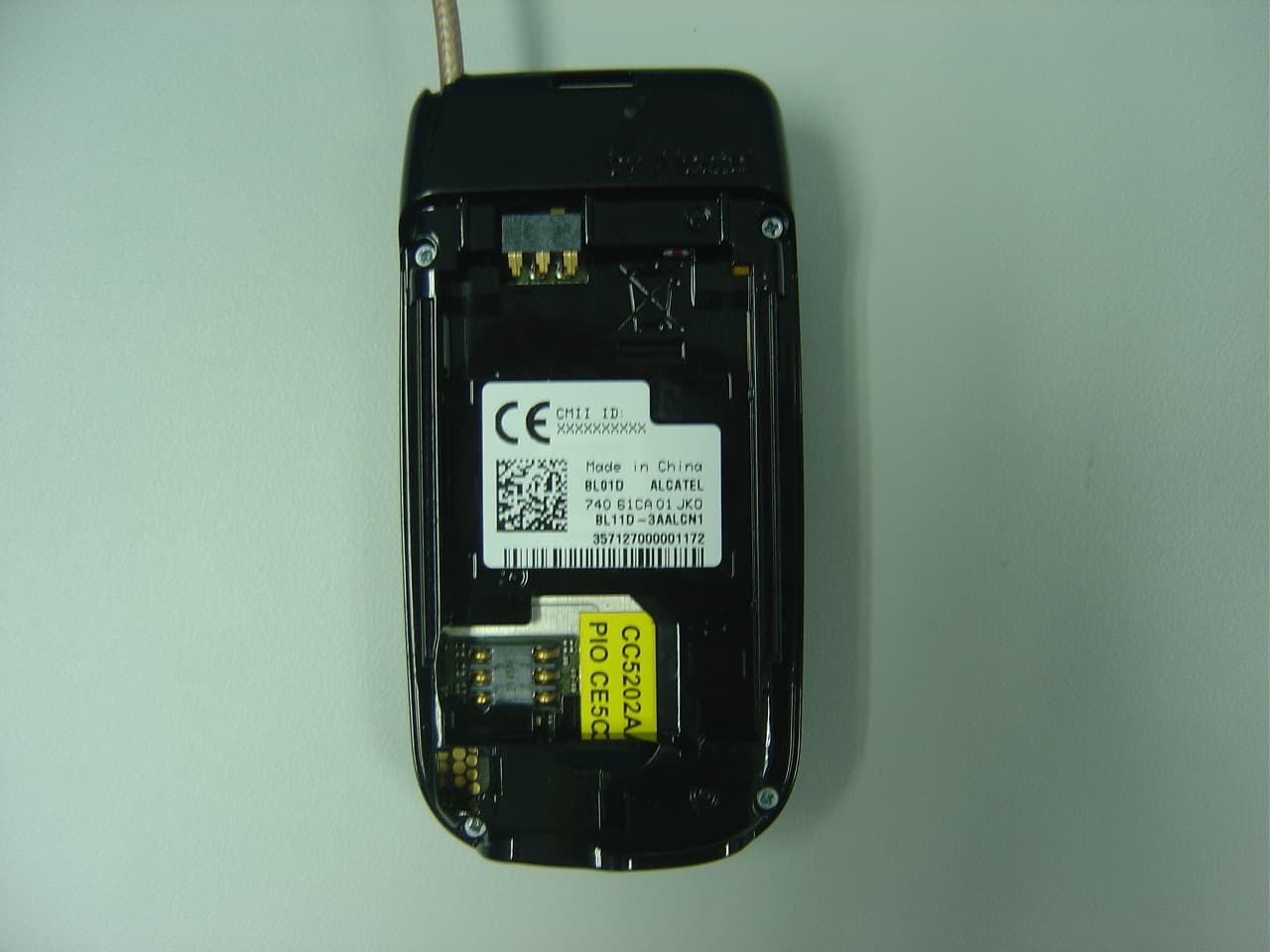 Mobile phone - FCC ID RAD027 - TCT Mobile Limited