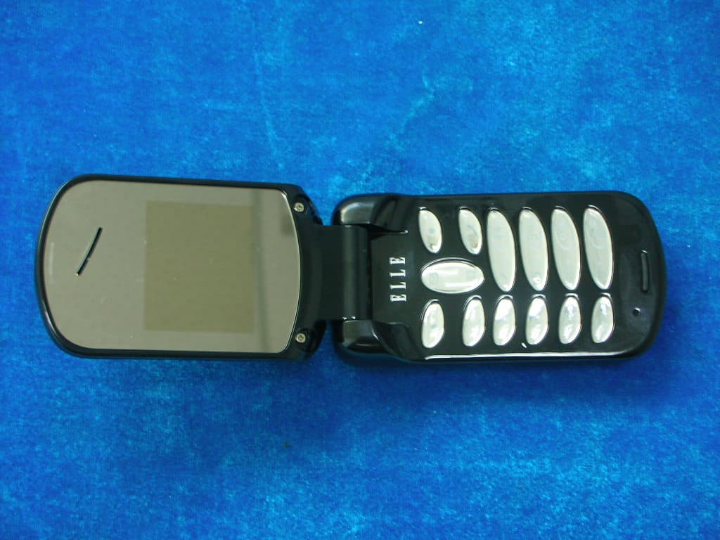 GSM 850&DCS1900MHz MOBILE PHONE - FCC ID RAD042 - TCT Mobile Limited (4)