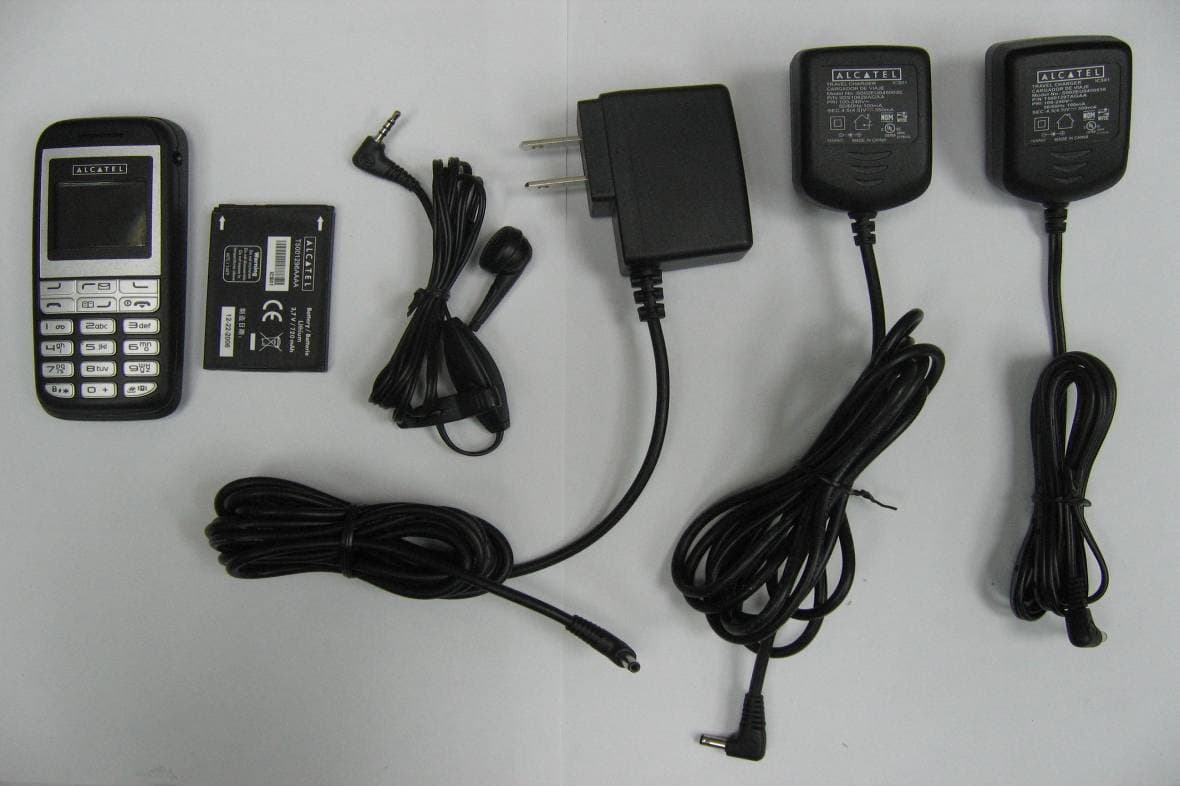 GSM 850/1900MHz MOBILE PHONE - FCC ID RAD058 - TCT Mobile Limited (2)