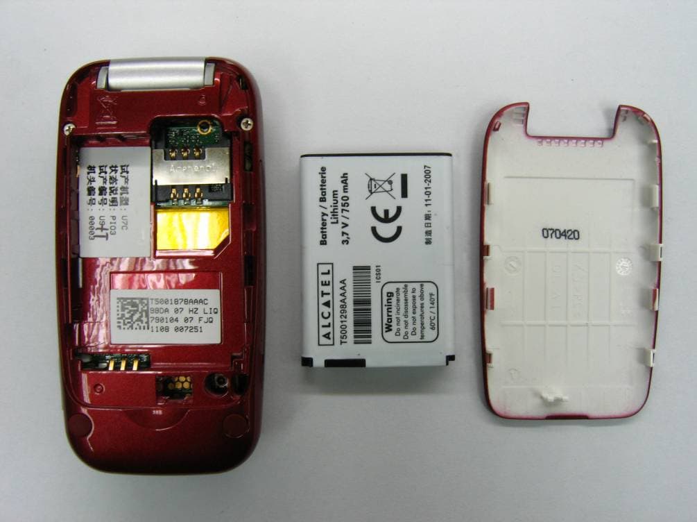 GSM 850/1900MHz MOBILE PHONE - FCC ID RAD060 - TCT Mobile Limited