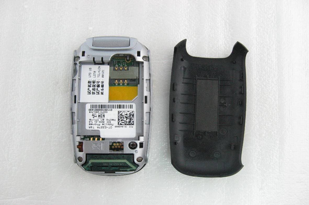 GSM 850/1900MHz MOBILE PHONE - FCC ID RAD065 - TCT Mobile Limited
