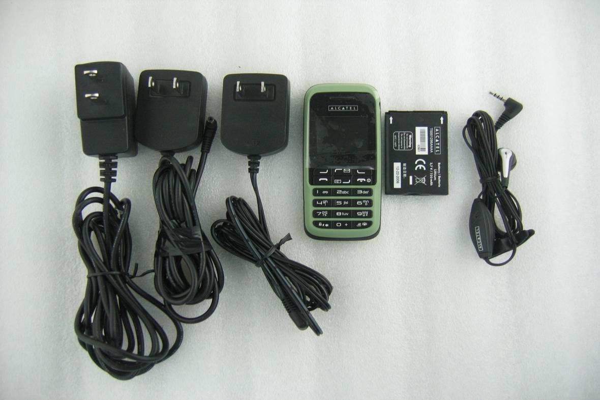 GSM 850/1900MHz MOBILE PHONE - FCC ID RAD066 - TCT Mobile Limited (2)
