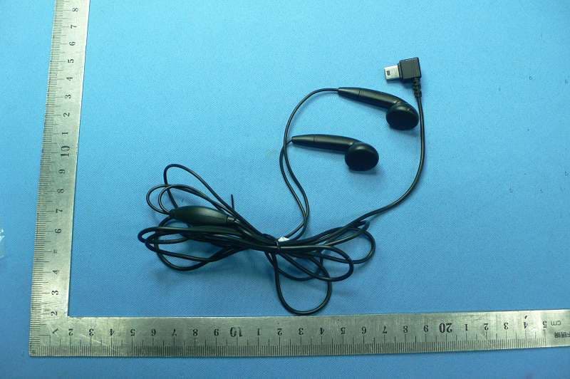 GSM/GPRS Dual-band Mobile Phone (OT-565A) - FCC ID RAD143 - TCT Mobile Limited (2)