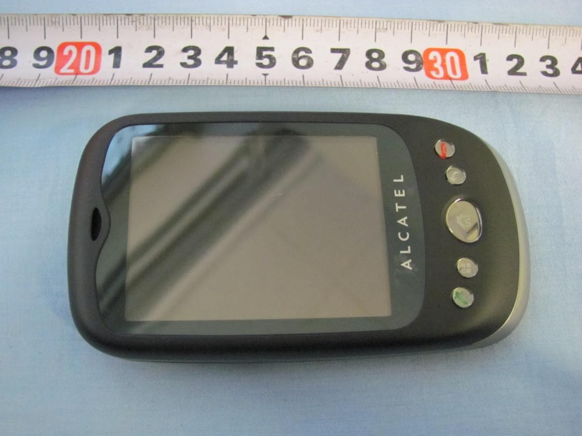 HSDPA/HSUPA/UMTS dual band/GSM four band mobile phone - FCC ID RAD149 - TCT Mobile Limited (4)