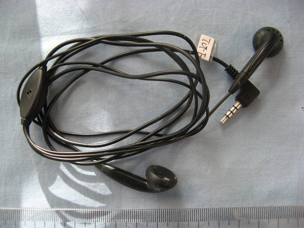 GSM/GPRS/EDGE 900/1800 dual band mbile phone - FCC ID RAD154 - TCT Mobile Limited