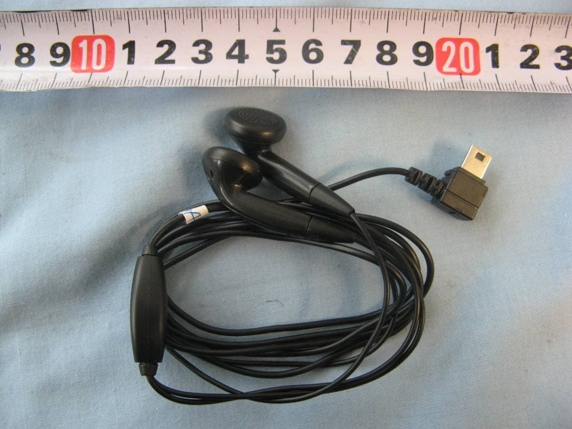 GSM dual band mobile phone - FCC ID RAD156 - TCT Mobile Limited (5)