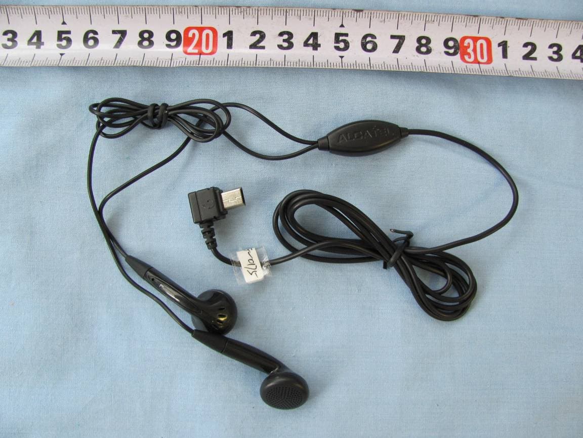 GSM dual bands mobile phone - FCC ID RAD175 - TCT Mobile Limited (5)