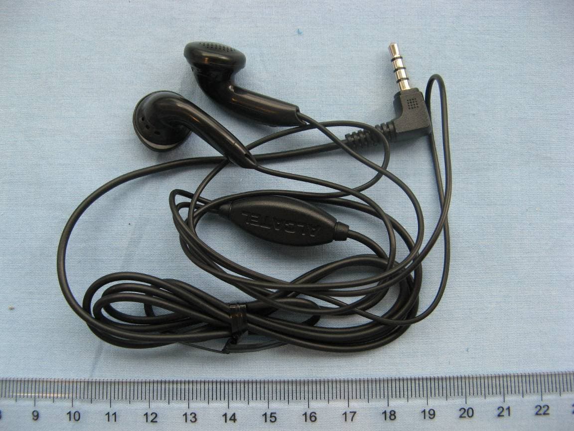 HSUPA/HSDPA/UMTS triband / GSM quadband mobile phone - FCC ID RAD254 - TCT Mobile Limited