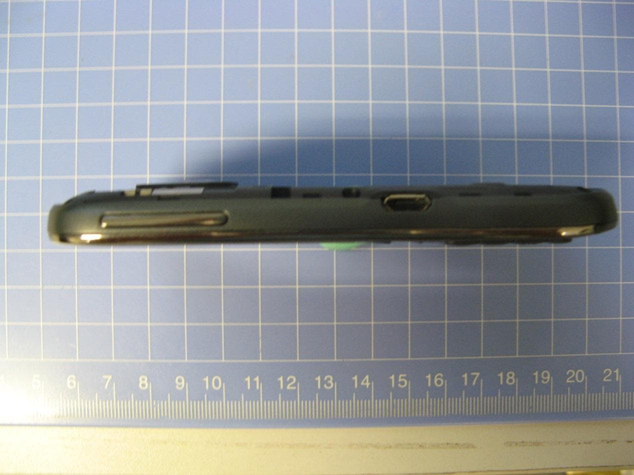 GSM Quad Band and UMTS Dual Band Mobile Phone - FCC ID RAD281 - TCT Mobile Limited (5)