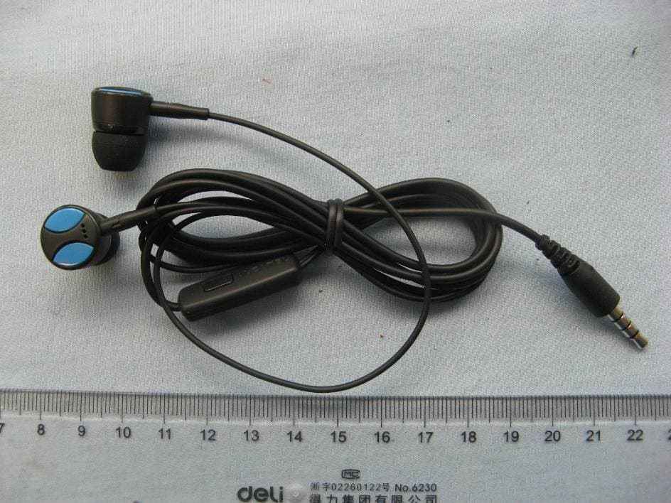 HSDPA/HSUPA/UMTS dual band / GSM quad bands mobile phone - FCC ID RAD313 - TCT Mobile Limited (2)