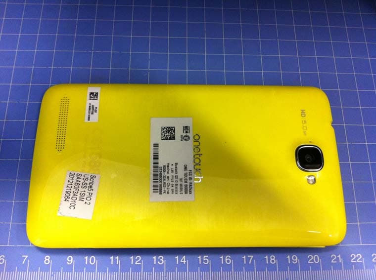 HSDPA/HSUPA/UMTS Tri-band / GSM quad bands mobile phone - FCC ID RAD323 - TCT Mobile Limited (3)