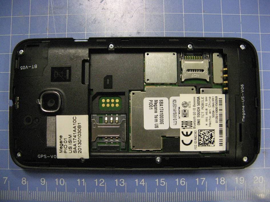 HSUPA/HSDPA/UMTS triband/GSM quadband mobile phone - FCC ID RAD343 - TCT Mobile Limited (4)