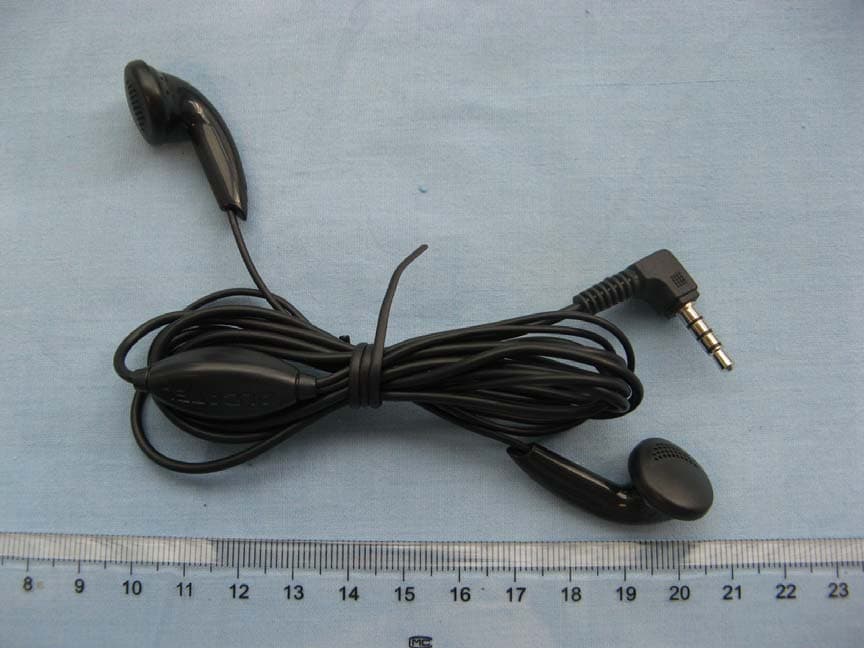 HSUPA/HSDPA/UMTS TRIBAND/GSM QUADBAND MOBILE PHONE - FCC ID RAD417 - TCT Mobile Limited (5)
