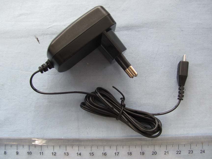 HSUPA/HSDPA/UMTS dualband / GSM quadband mobile phone - FCC ID RAD418 - TCT Mobile Limited (3)