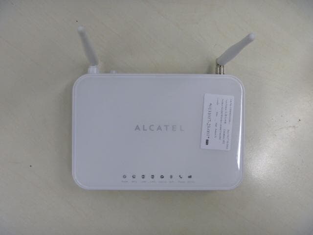 One touch-H200 3G Router - FCC ID RAD440 - TCT Mobile Limited (3)