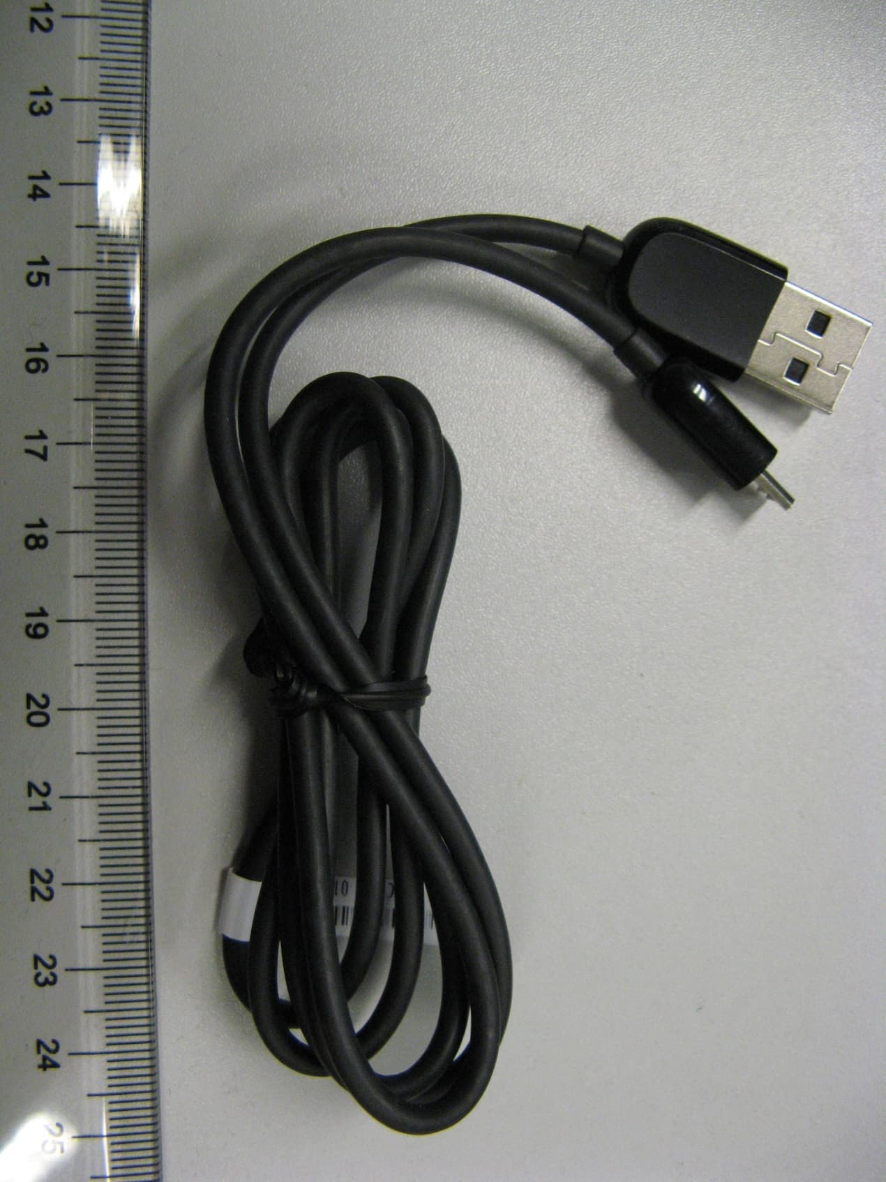 HSUPA/HSDPA/UMTS dualband / GSM quadband mobile phone - FCC ID RAD493 - TCT Mobile Limited (3)
