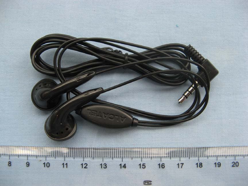 GSM dual band mobile phone - FCC ID RAD505 - TCT Mobile Limited (4)
