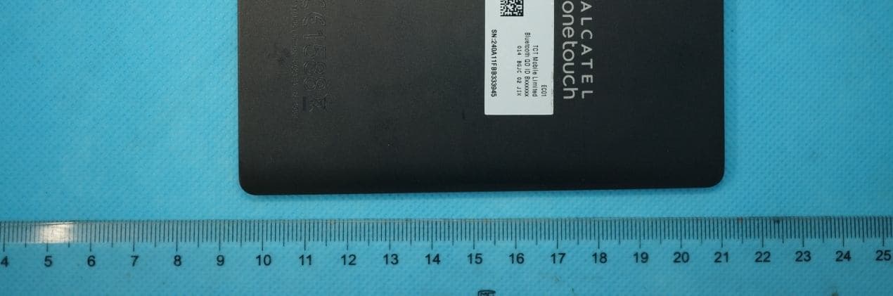 Connected wristband with Bluetooth technology - FCC ID RAD509 - TCT Mobile Limited