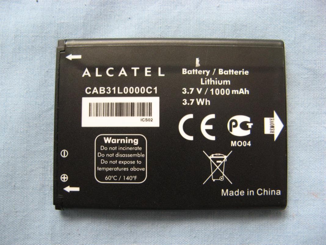 GSM dual-band mobile phone - FCC ID RAD517 - TCT Mobile Limited (2)