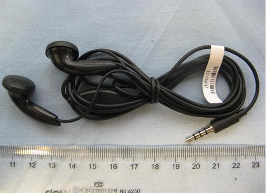 HSDPA/HSUPA/HSPA+/UMTS Quad band/GSM Quad band / LTE 5 band mobile phone - FCC ID RAD530 - TCT Mobile Limited (3)