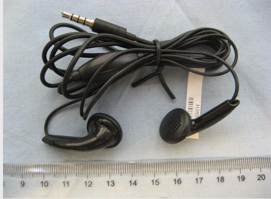 HSDPA/HSUPA/HSPA+/UMTS Quad band/GSM Quad band / LTE 5 band mobile phone - FCC ID RAD530 - TCT Mobile Limited (4)