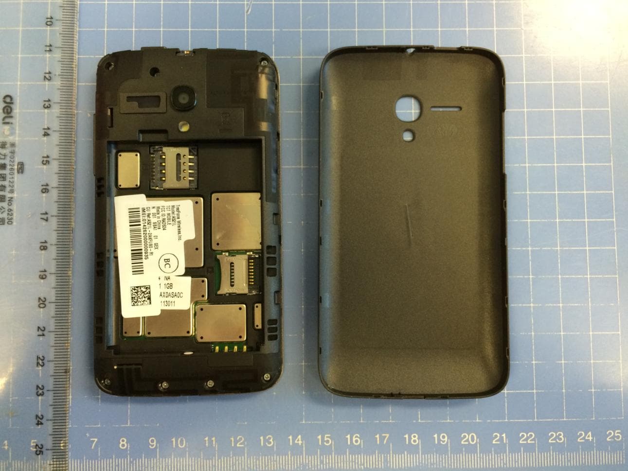 Mobile phone with GSM/GPRS/EDGE 850/1900, WCDMA/HSPA FDD II/V, LTE Band 2, 4, 5, 17, 802.11b/g/n, Bluetooth. - FCC ID RAD534 - TCT Mobile Limited (5)