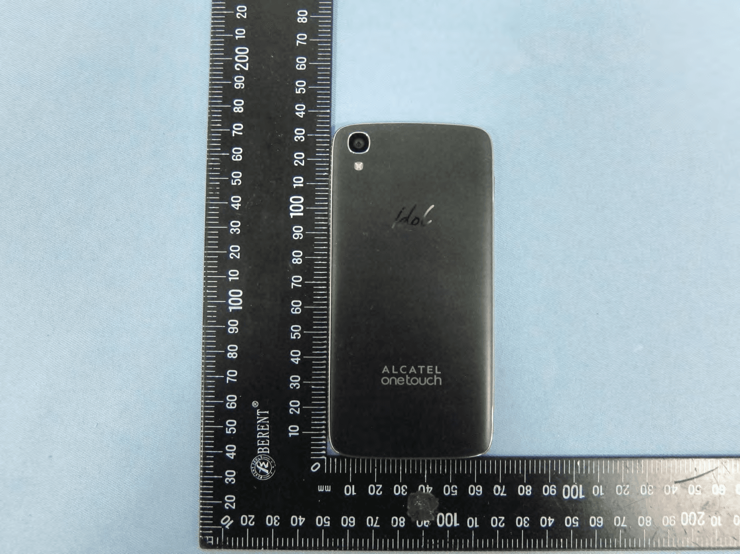 GSM Quad-band/UMTS Quad-band/LTE penta-band mobile phone - FCC ID RAD544 - TCT Mobile Limited