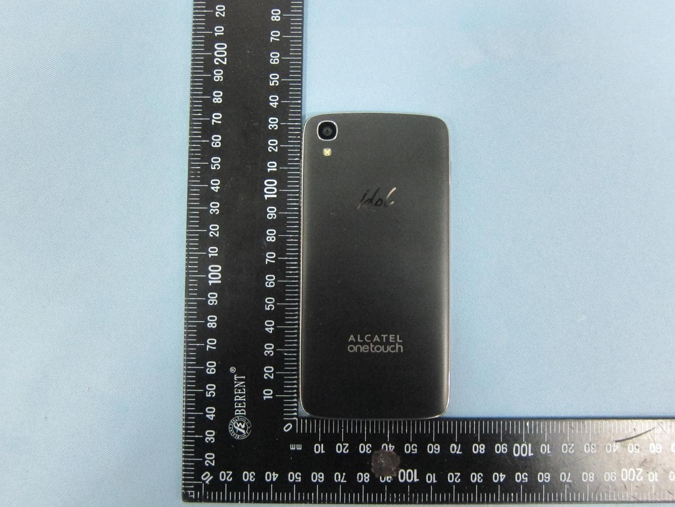GSM Quad-band / UMTS Quad-band / LTE Penta-band mobile phone - FCC ID RAD546 - TCT Mobile Limited