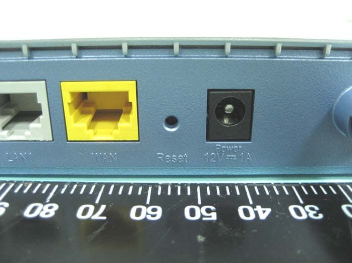 Draft 11n Wireless 4-port Broadband Router - FCC ID RAXWG7005B - Arcadyan Technology Corporation